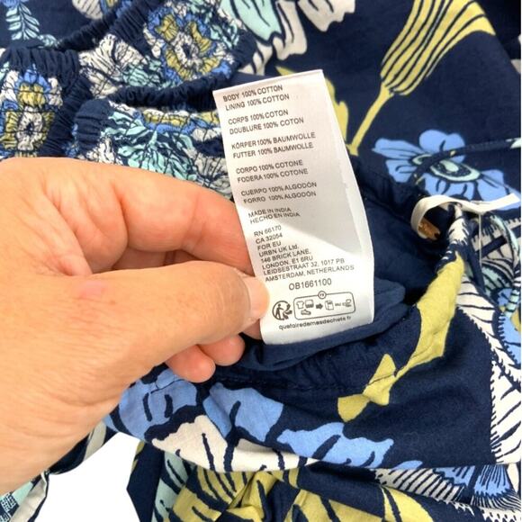 Free People Bali Albright Floral Cotton Jumpsuit Navy Size Medium NWT $148 MSRP - Picture 6 of 7